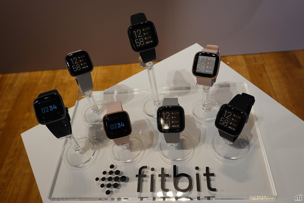 Amazon Alexaに対応したスマートウォッチ「Fitbit Versa 2」