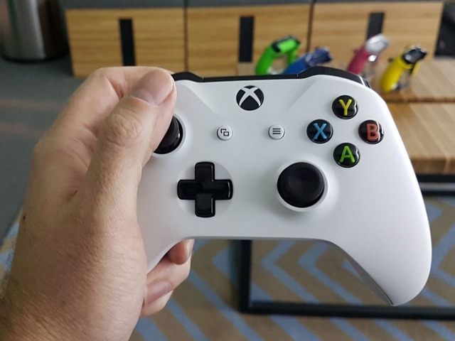 アップル Xbox Wireless Controller を米公式サイトで販売開始 Cnet Japan