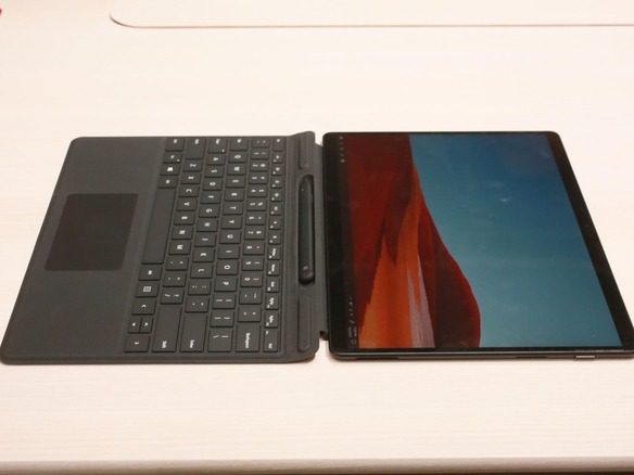 「Surface Pro X」分解レポート、修理しやすさは10点中6点--iFixit