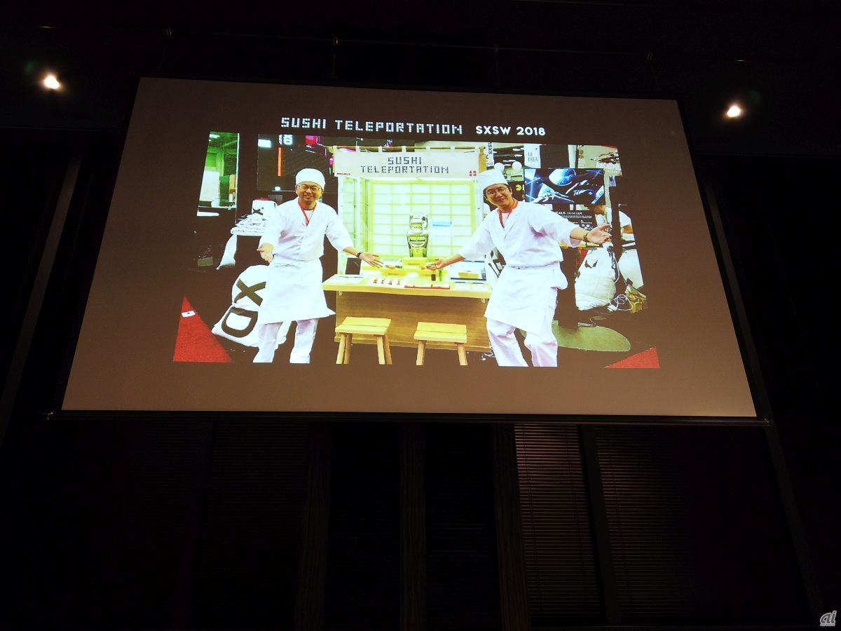 SXSW 2018で出展した「寿司テレポーテーション」。転送鮨屋台を展示し、東京で握った寿司を展示場で出力するというデモを行なった