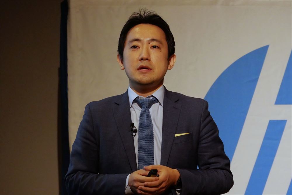 3Dプリンティング事業について説明する、日本HP 3Dプリンティング事業部 事業部長の秋山仁氏