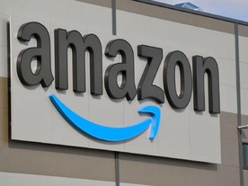 アマゾン、倉庫の労働条件を批判した3人の従業員を解雇