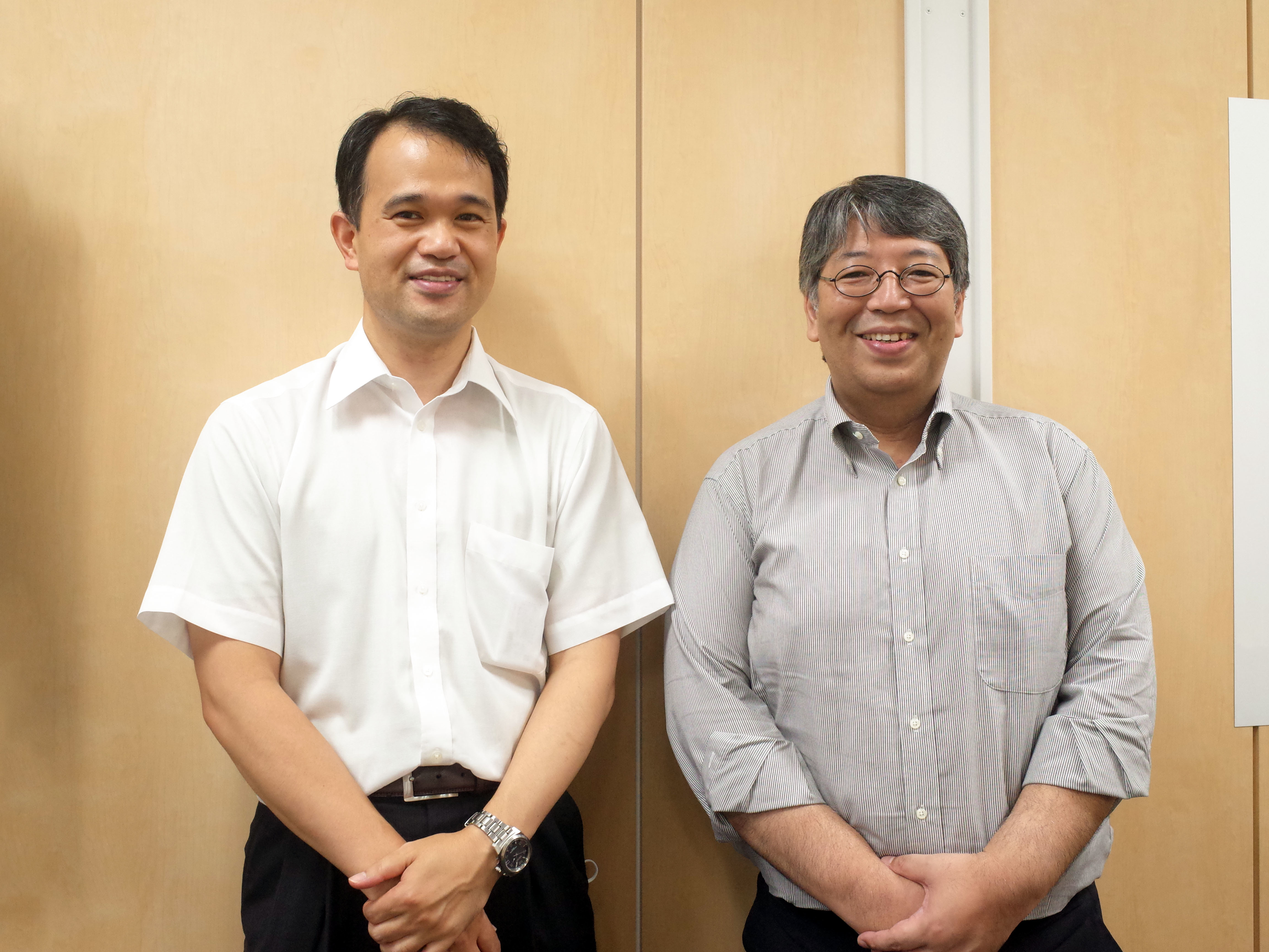 右から、タス マーケティング部部長の中村義隆氏と、マーケティング部データソリューション室長の秋山晋氏