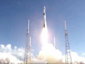 SpaceX、韓国の軍事衛星打ち上げに成功--「Falcon 9」ロケットを使用