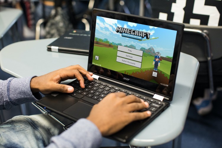 Chromebook向けの教育用Minecraft（出典：Microsoft）