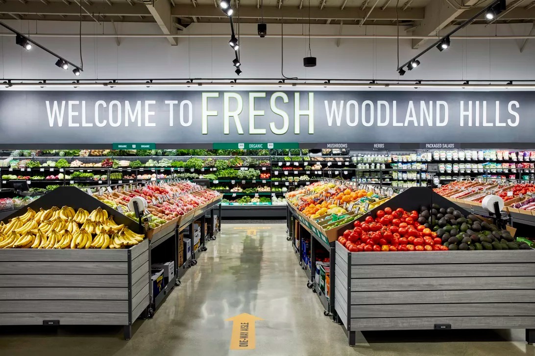 アマゾン 食品スーパー Amazon Fresh 1号店をオープン スマートカートも導入 Cnet Japan