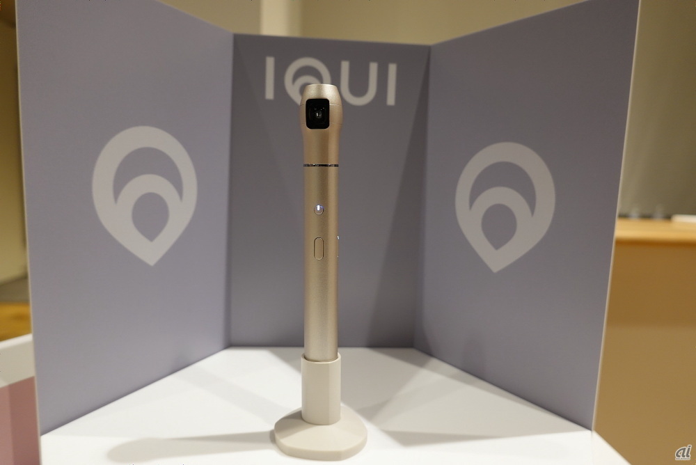 重さ60g、シンプルなデザインが美しいペン型の全天球カメラ「IQUI（イクイ）」