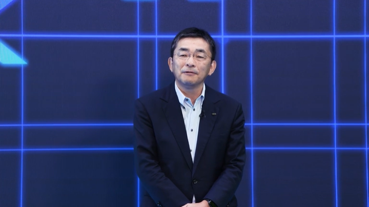 「KDDI BUSINESS SESSION 2020 online」の特別講演に登壇するKDDIの高橋氏