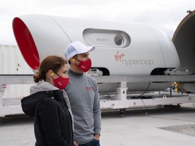 ヴァージン、世界初の有人「Hyperloop」走行試験を実施--2人乗りポッド「XP-2」で