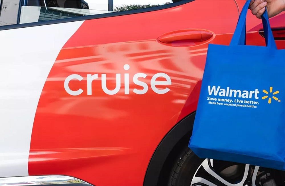 Cruiseの自動車とWalmartのエコバッグ