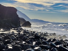 「iPhone 12 Pro Max」カメラの実力--カメラマンが海岸ハイキングの旅で撮ってみた