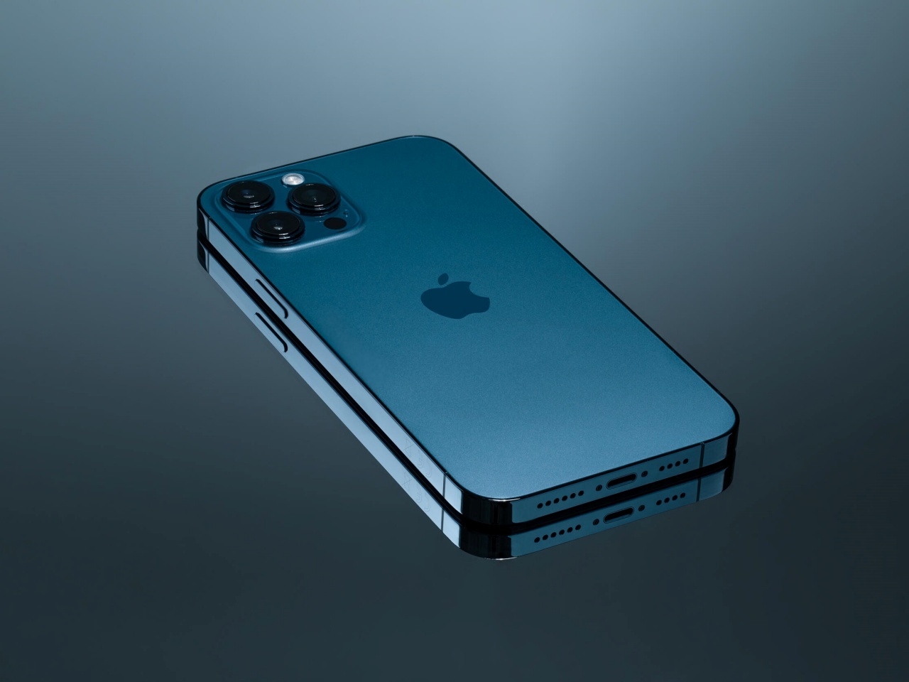 iphone-12-pro-max-hoyle-