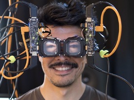 Facebook、装着者の両目を3Dで表示する実験的VRヘッドセットを披露