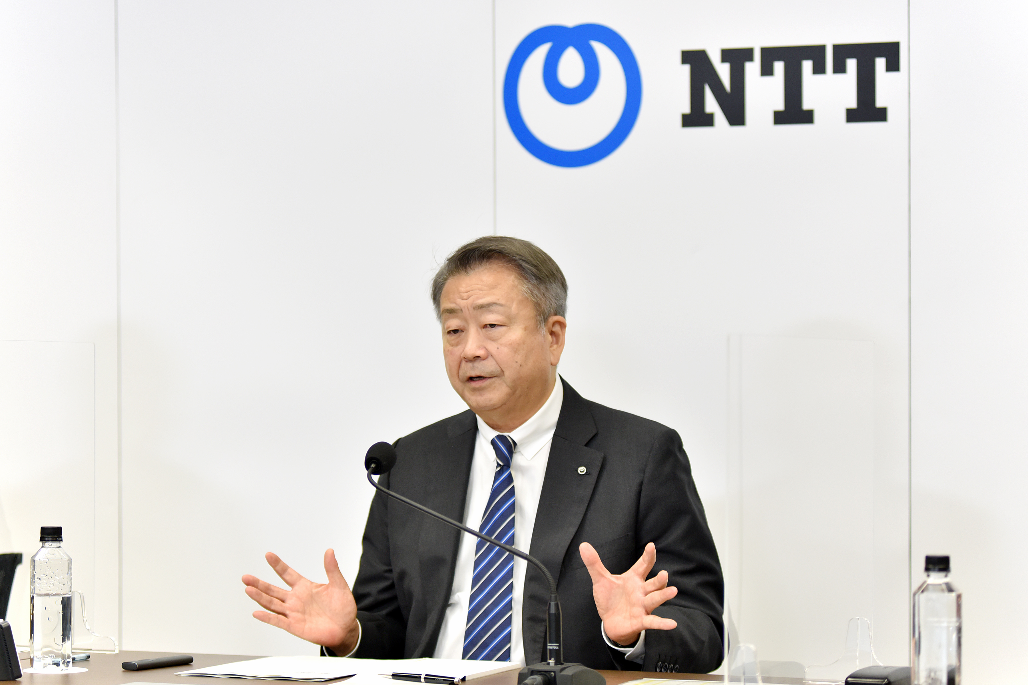 NTTの澤田氏は、180万契約を超えるなどahamoの好調ぶりを訴えていた(NTT提供)