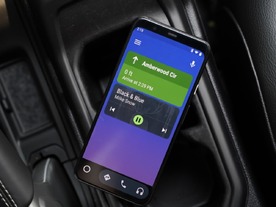 スマホ画面用「Android Auto」、Android 12で廃止へ