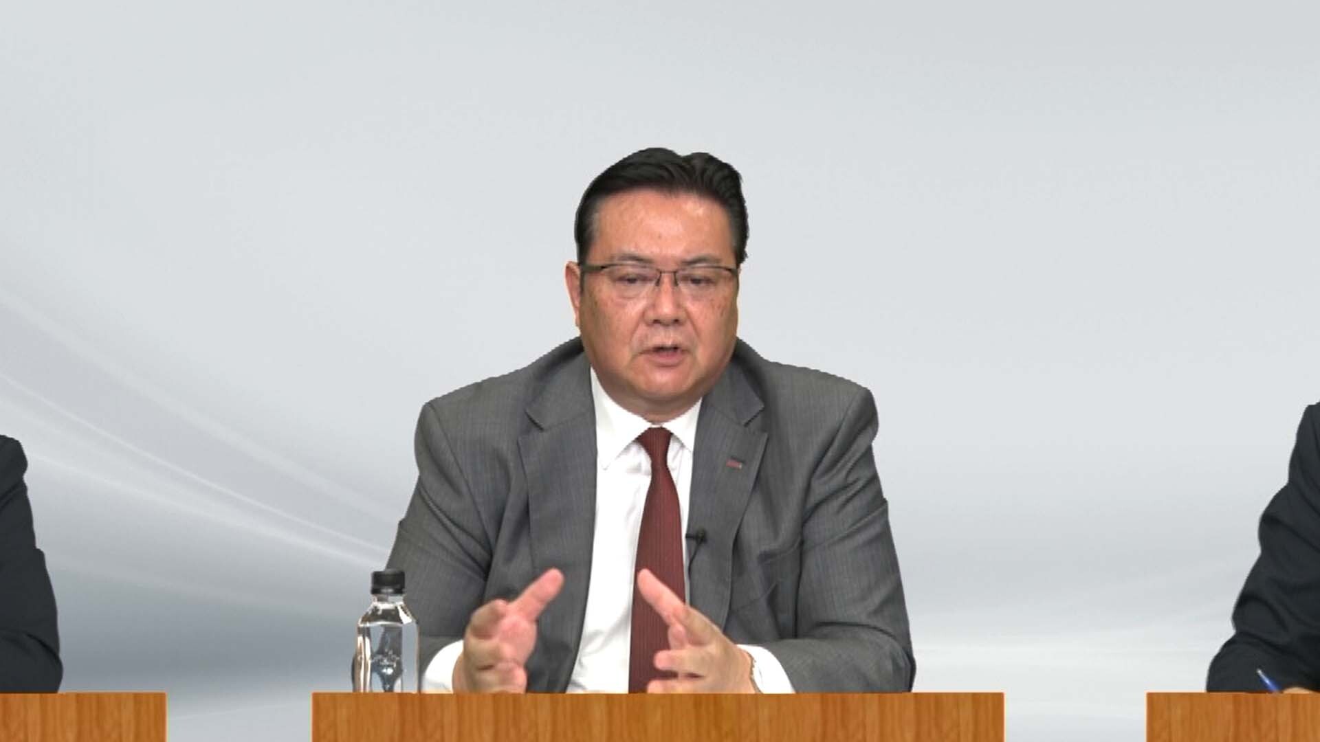 NTTドコモの井伊氏は、ahamoの契約数が200万を超えていることを明らかにしているが、伸びは鈍化しつつある