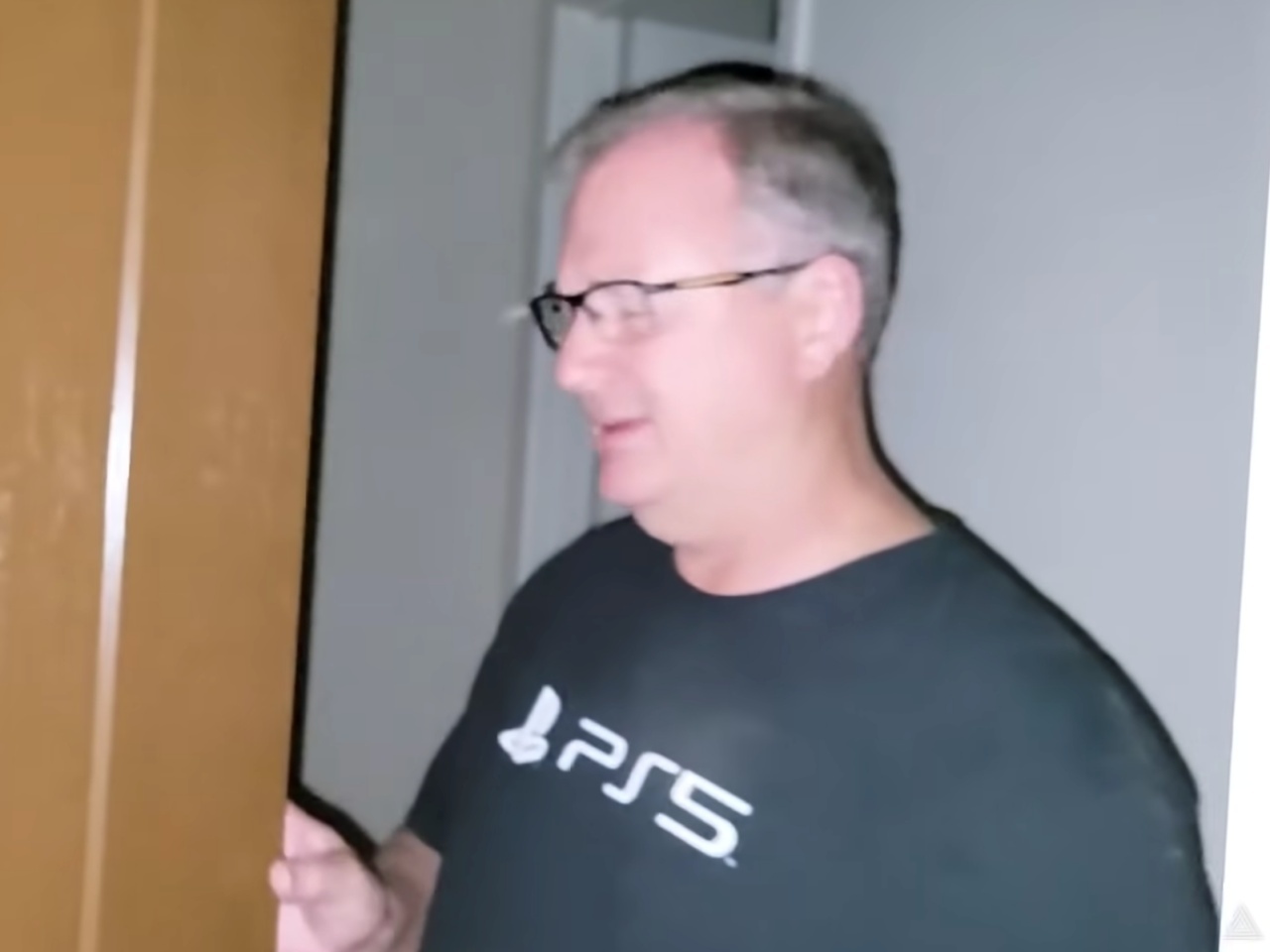 PlayStation」担当のソニー幹部、小児性愛のおとり捜査動画に撮