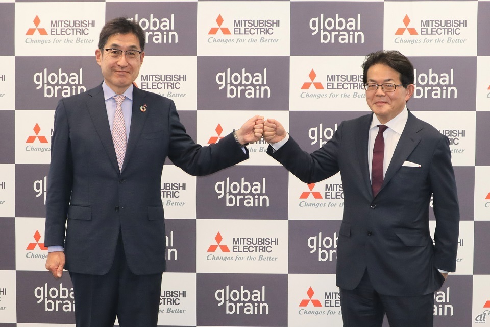 三菱電機で専務執行役 ビジネスイノベーション本部長を務める松下聡氏（左）と、グローバル・ブレインで代表取締役社長を務める百合本安彦氏