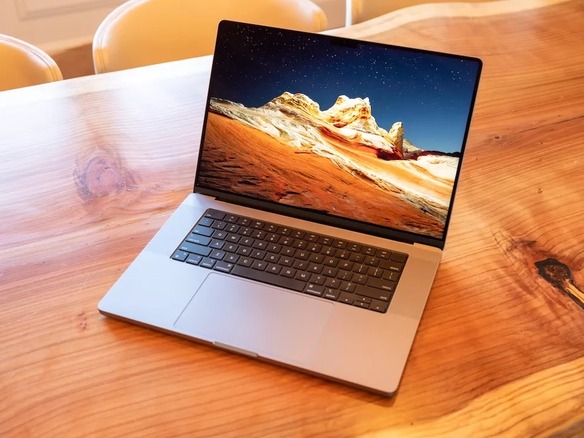 メモリは8gb16gbMacBookPro M2チップ搭載！！