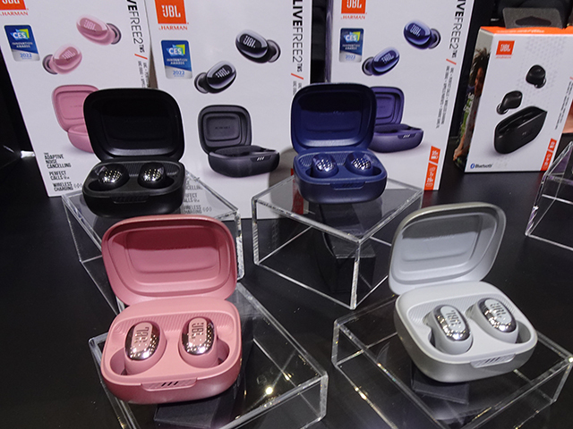 JBL LIVEFREE2 - イヤホン