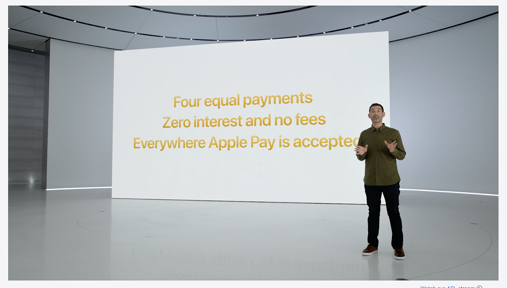 「Apple Payで後払い」を紹介するCorey Fugman氏