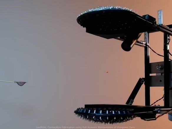 物体を宙に浮かせて構造物を作れるロボットアーム「LeviPrint」