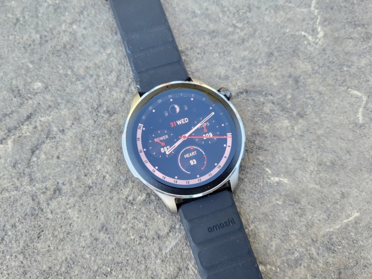 「Amazfit GTR 4」レビュー--高級感を備えた199ドルの多機能