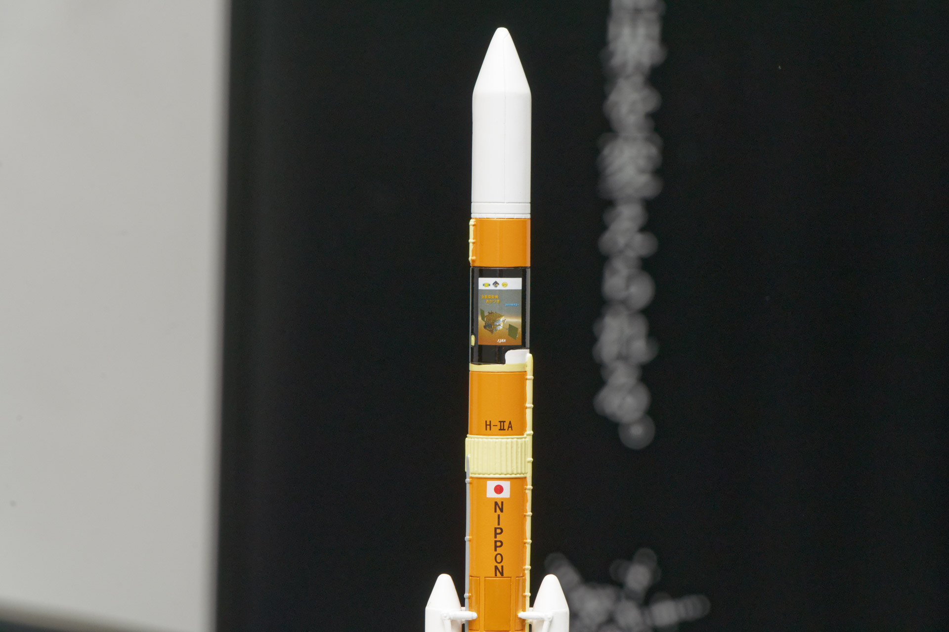 H-IIAロケット段間部にミッションロゴなどでメッセージを込める取り組みを発案