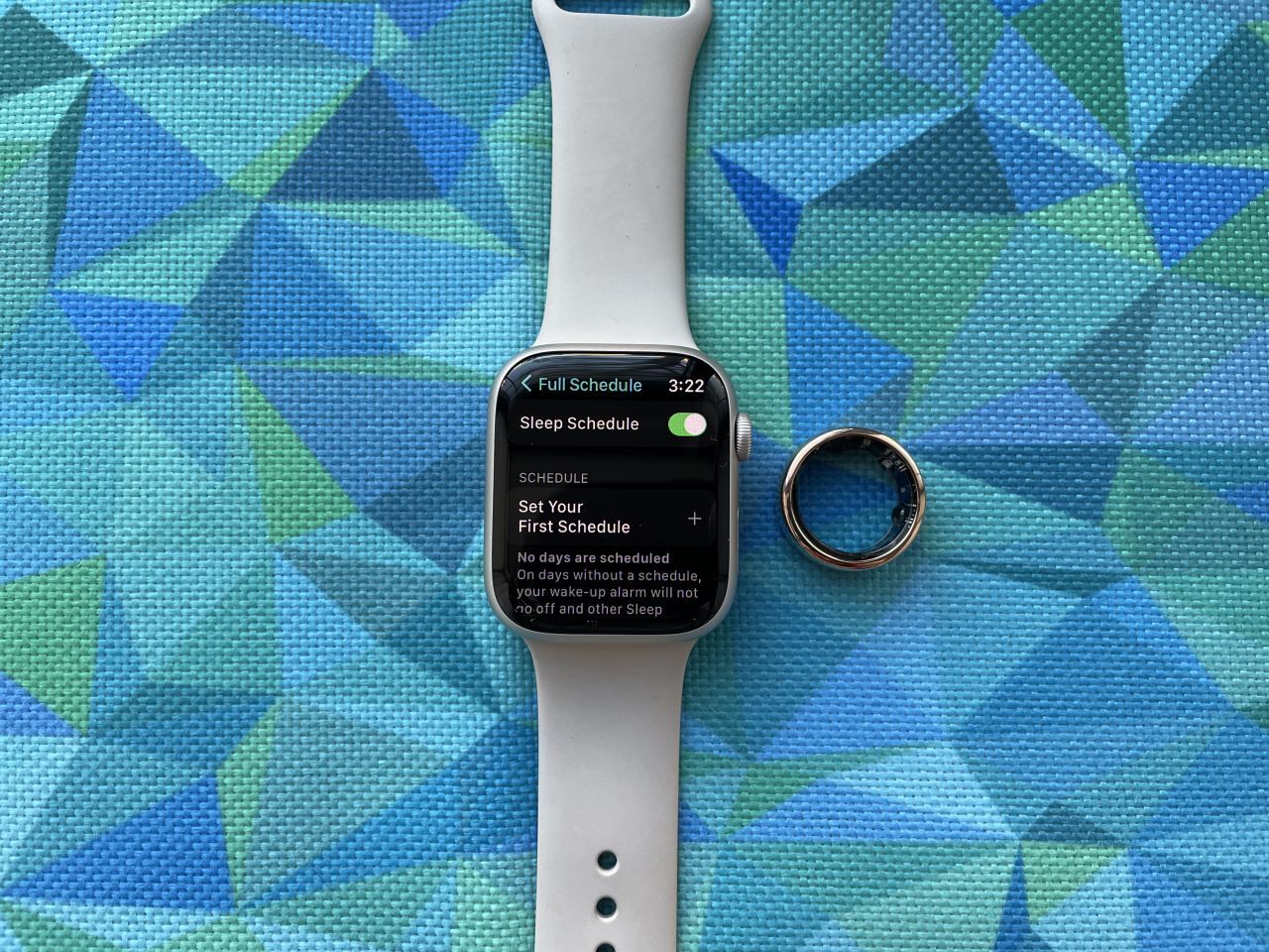 Apple Watch」と「Oura Ring」、睡眠トラッカーとして買うならどっち