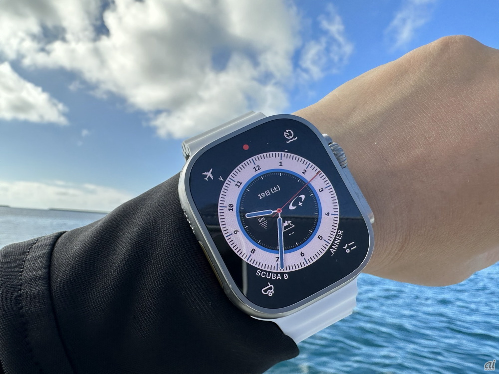 ダイビングコンピュータ風に、Oceanic+を中心とした「マイ文字盤」を設定。文字盤の切り替えが簡単なのもApple Watchのいいところ