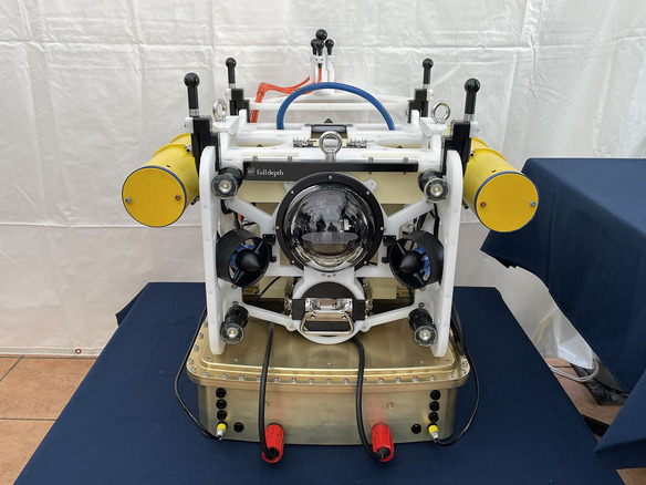 NTT、世界初の海中音響通信による「無線の水中ドローン」お披露目--浅海域で伝送速度1Mbps/300mを達成