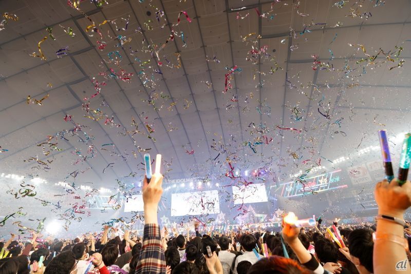 アイドルマスターシリーズでは初めて5ブランド合同ライブ、そして初めての東京ドーム単独ライブが開催。多くの“プロデューサーさん”がブランドの枠を超えた夢の共演に酔いしれた