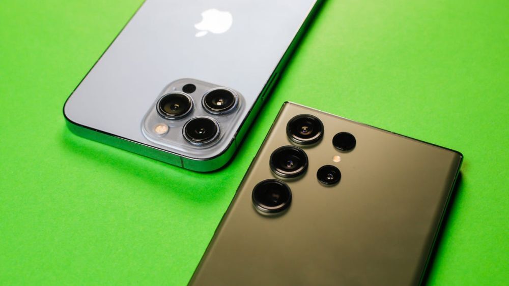 「iPhone 14 Pro Max」と「Galaxy S23 Ultra」