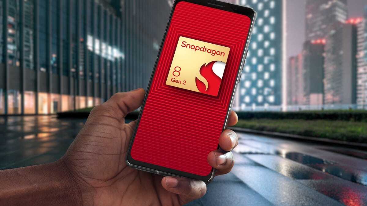Snapdragon 8 Gen 2と表示されたスマートフォン