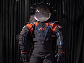 NASA、Axiomと共同設計した最新の宇宙服を公開--月面着陸に対応