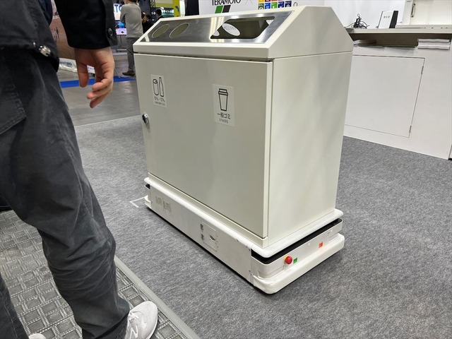 　ゴミがたまると自動で通知するIoTゴミ箱「TERASBOX｣を進化させた”動くゴミ箱”は、集積場へ自動で移動するところまでできるようになっており、意外とニーズは高そうだ。
