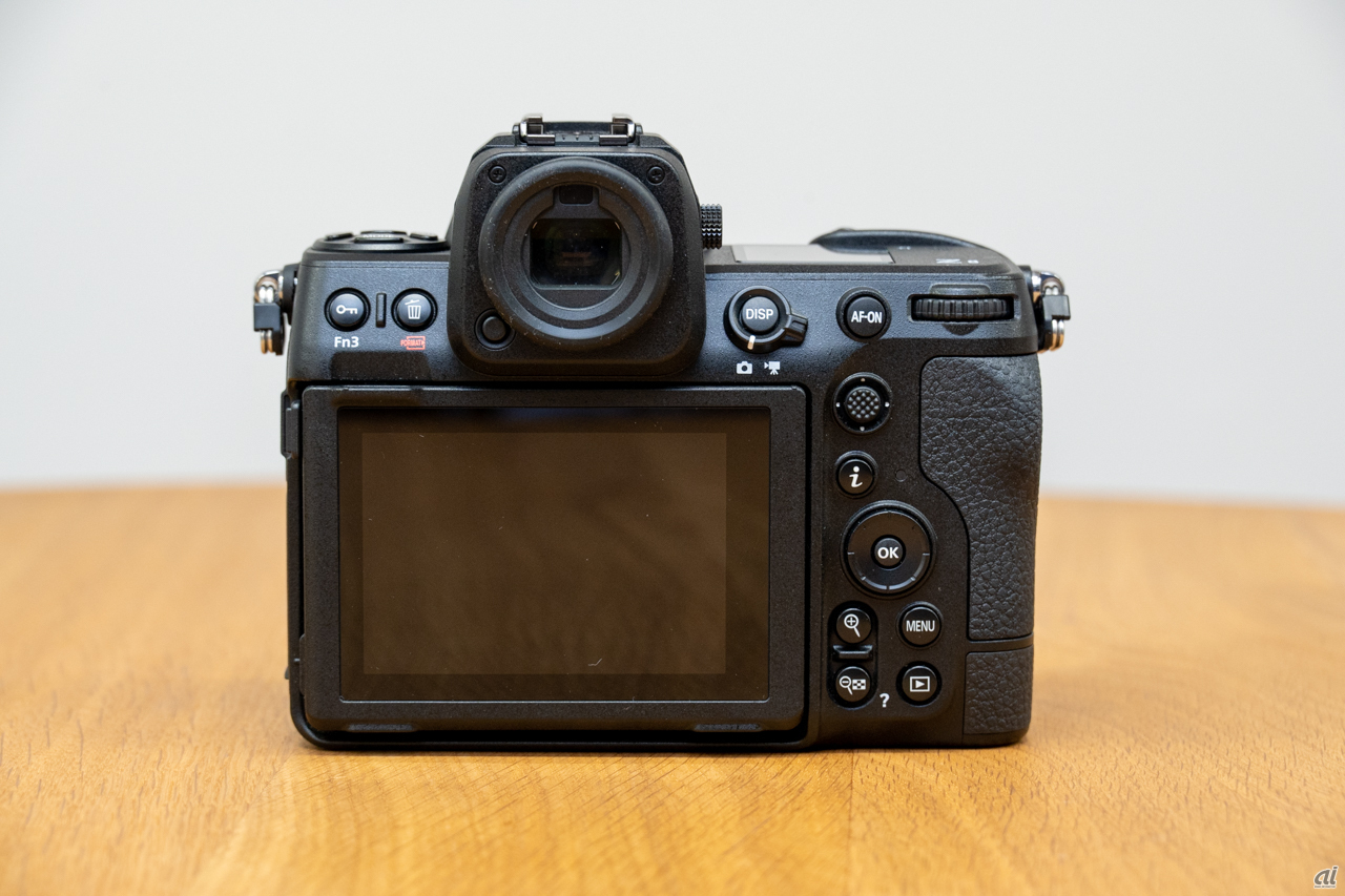ニコン、新型ミラーレスカメラ「Z8」発表--フラッグシップ級の性能を