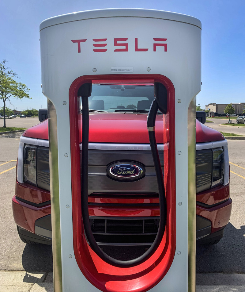 Tesla SuperchargerでFord製EVの充電が可能に（出典：Ford）