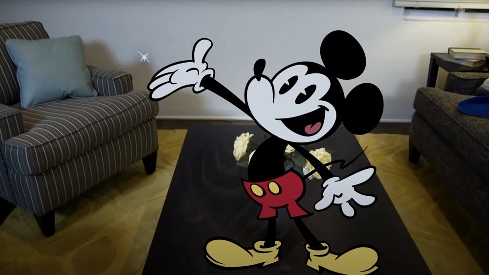 現実の部屋に仮想のミッキーマウスが登場する様子