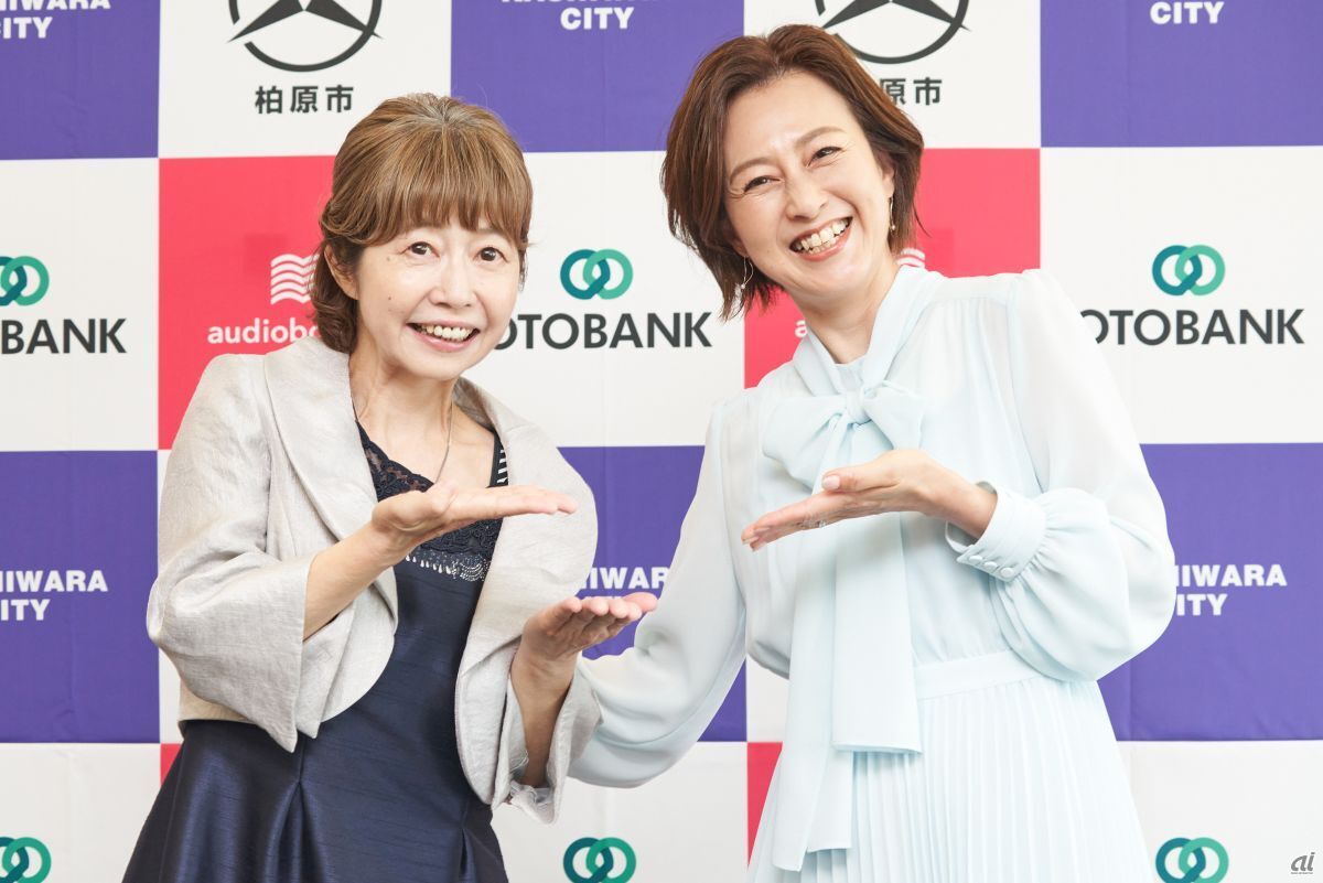 TARAKOさん（左）、森尾由美さん（右）