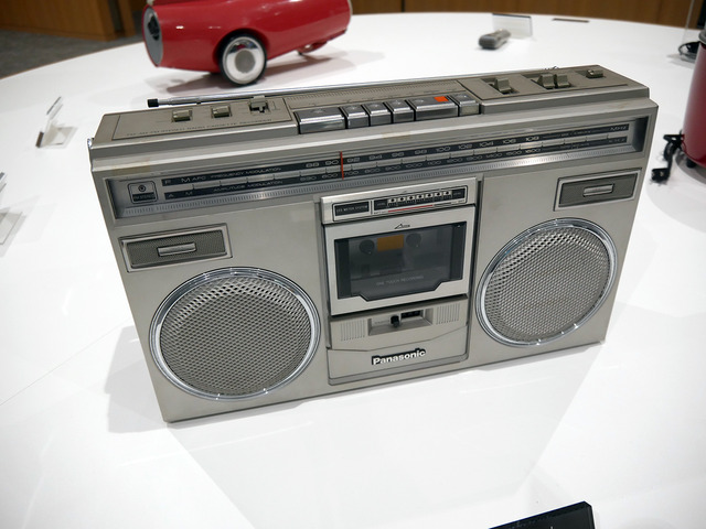 　1979年発売のステレオラジカセ「RX-5100M」。