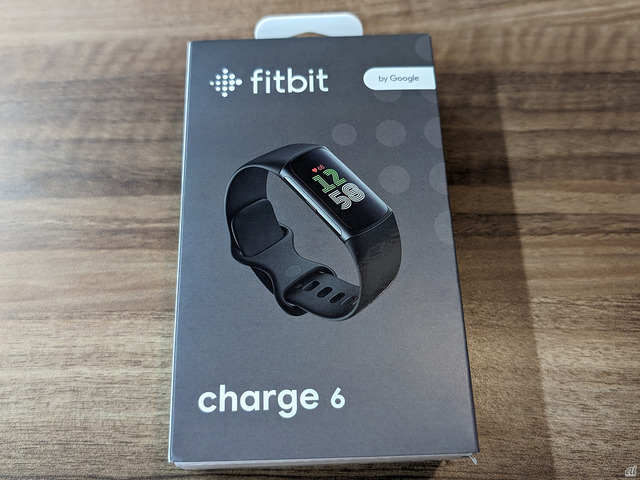 写真で見るグーグル「Pixel Watch 2」「Fitbit Charge 6」--開封