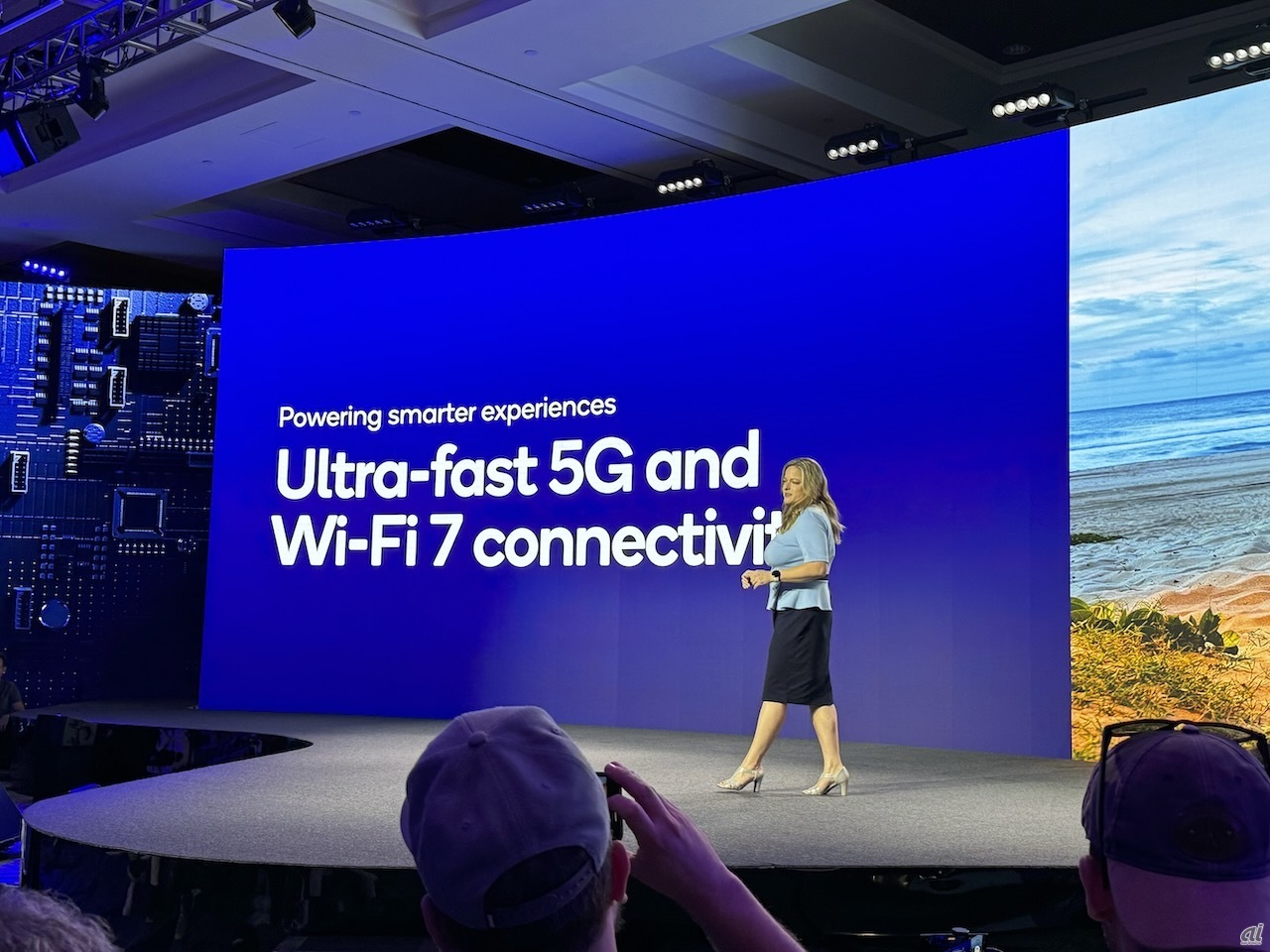 モデムを内蔵しスマートフォン並の5G常時接続を実現