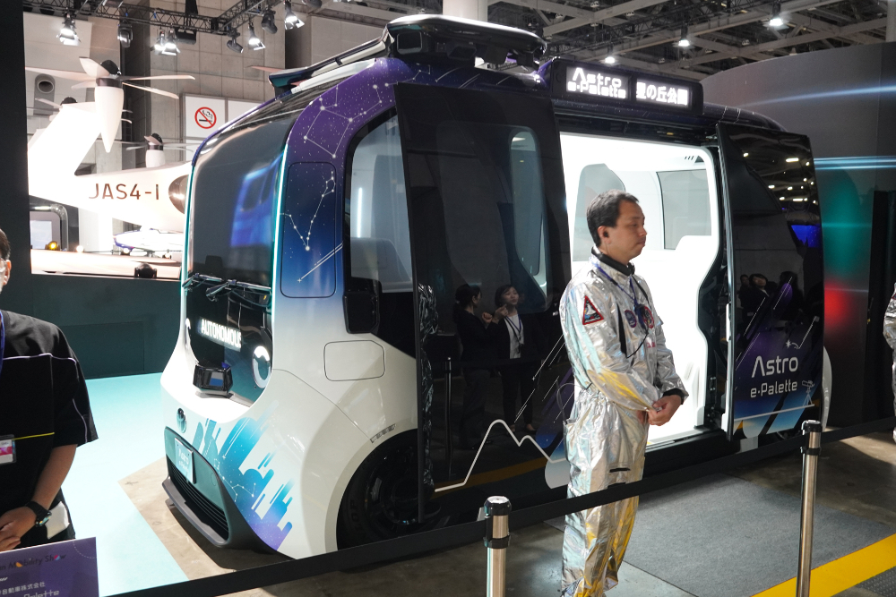Tokyo Future Tourには未来の乗り物を展示。トヨタの「e-Palette」