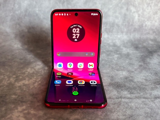 縦折りスマホ「razr+」（razr 40 ultra）を手にして5カ月、改めて実感したこと