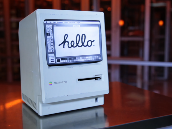 「Macintosh」発売40周年--「Vision Pro」に感じる類似性