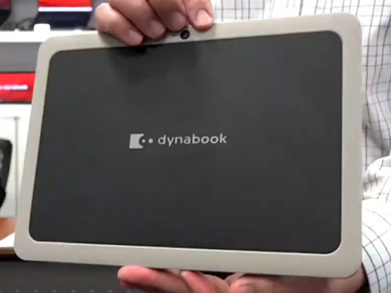 Dynabook、10.1型店頭向け2in1デタッチャブル「K2」--大人も使えるGIGA ...