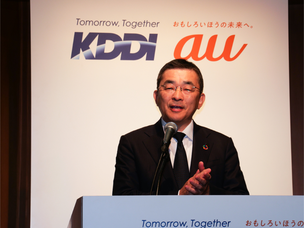 KDDIの高橋氏はミャンマーでの事業に関連し、新興国での事業の難しさを語っていた