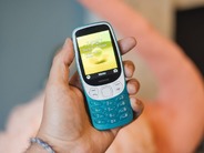 復活の「Nokia 3210」を試す–伝説の耐久性は健在？カメラ性能はどうか
