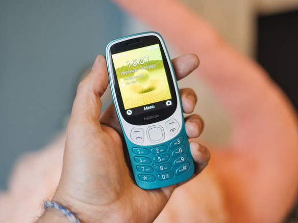 復活の「Nokia 3210」を試す--伝説の耐久性は健在？カメラ性能はどうか